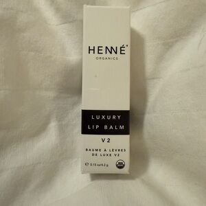 Henne Luxury Lip Balm